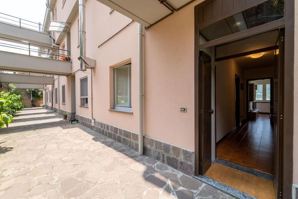Casa Magnodeno Apartment Lecco Luaran gambar